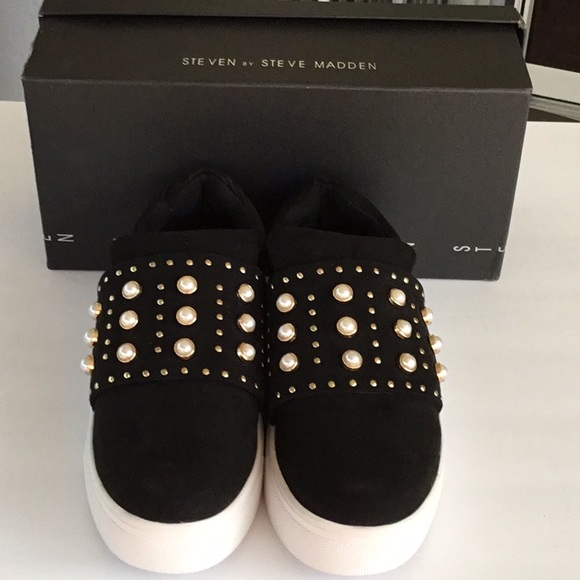 Steven By Steve Madden Shoes - STEVEN BY STEVE MADDEN SLIP ON SNEAKERS NWOT